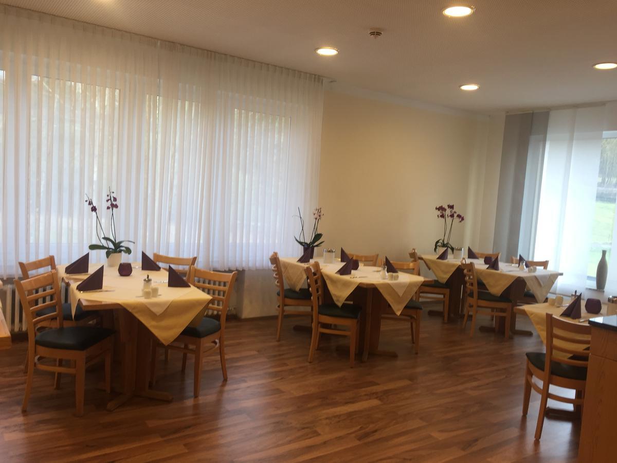 Hotel Am Rossberg 알텐아 외부 사진