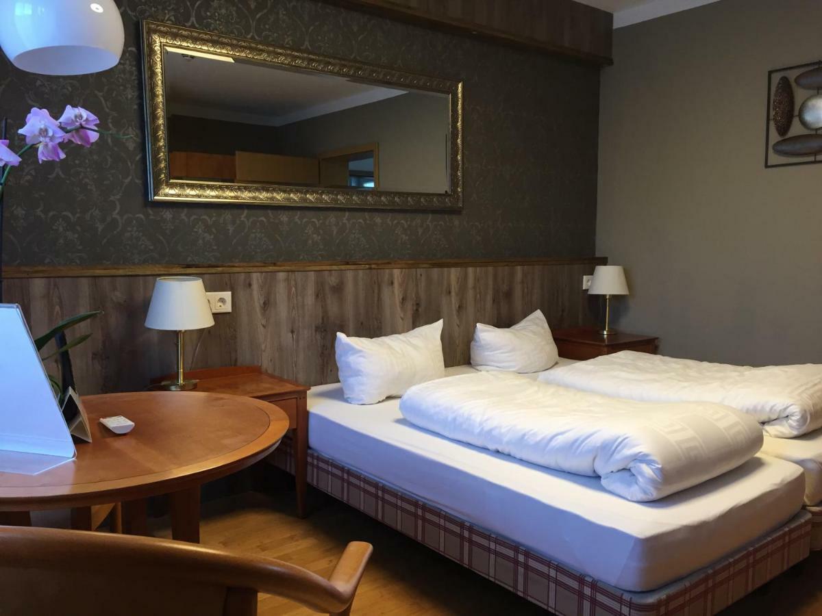 Hotel Am Rossberg 알텐아 외부 사진
