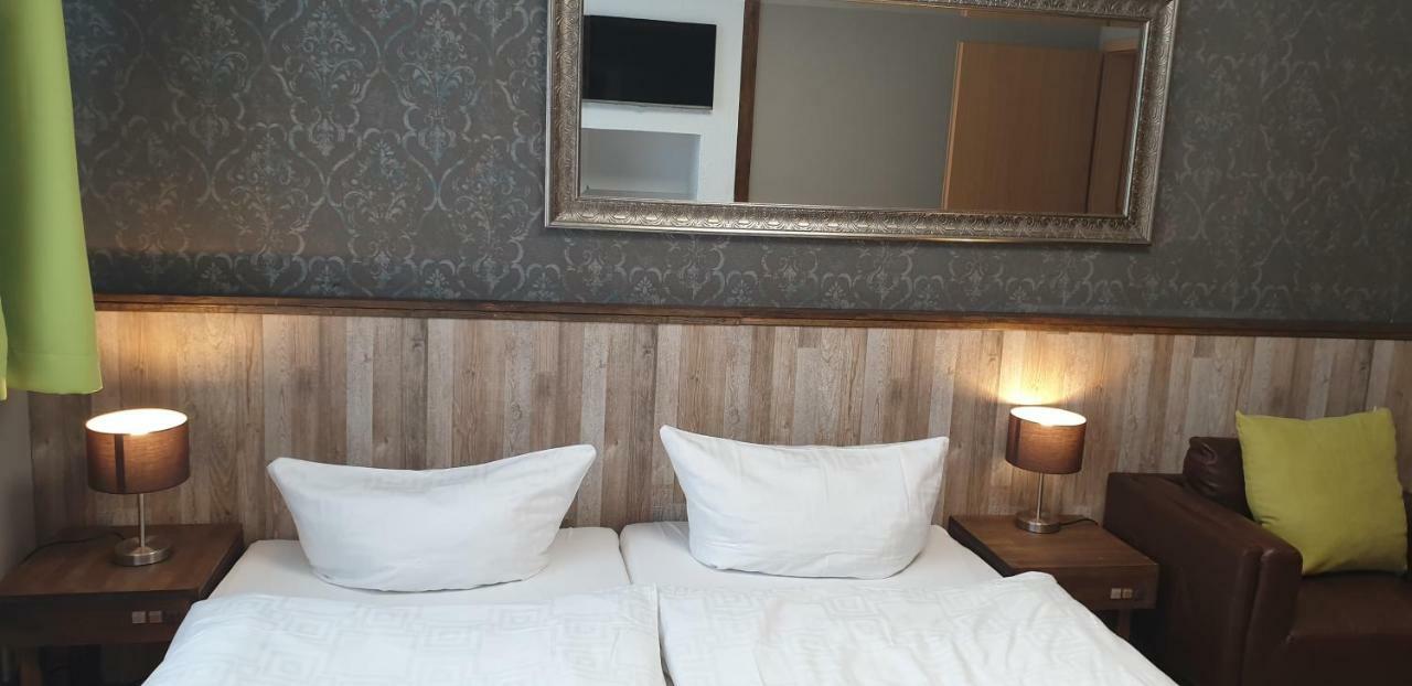 Hotel Am Rossberg 알텐아 외부 사진