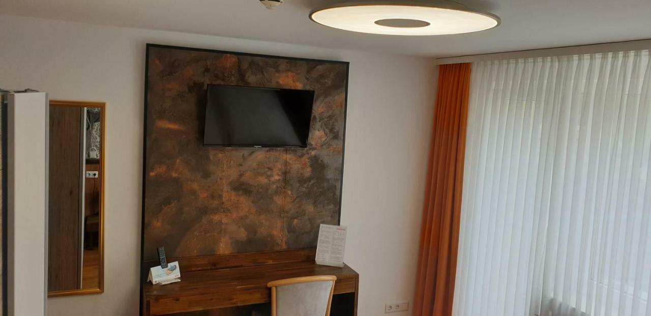 Hotel Am Rossberg 알텐아 외부 사진